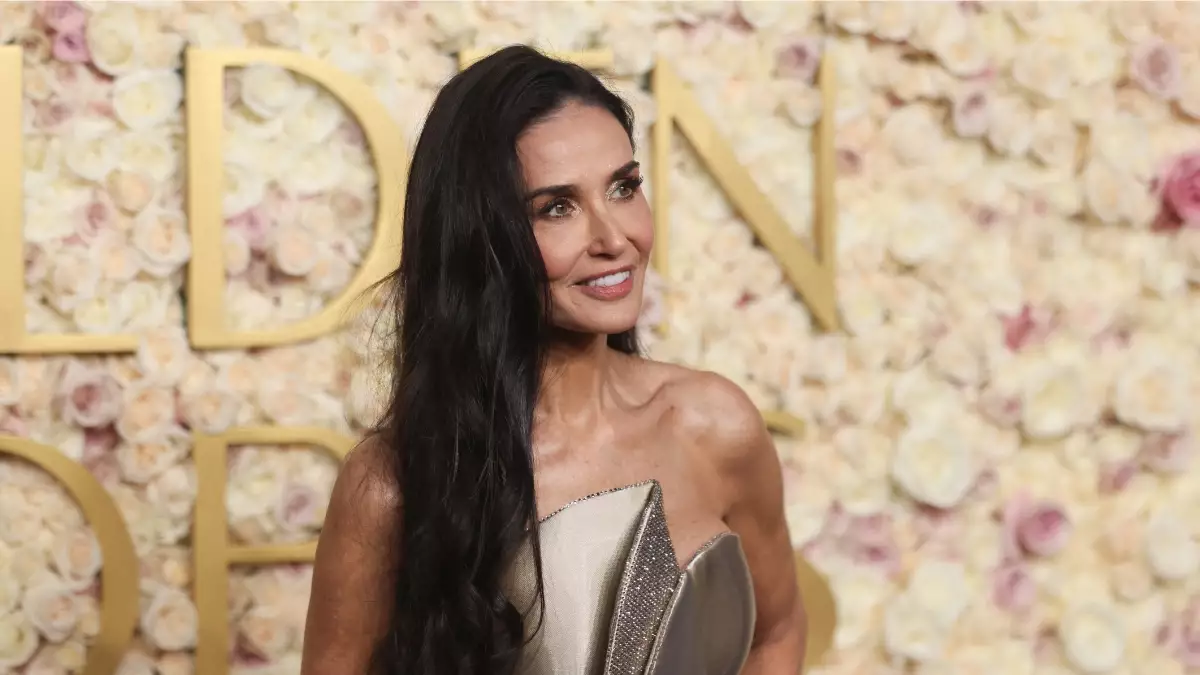 Demi Moore Mengatakan Ia Merasa ‘Sedikit Telanjang’ Tanpa Anjingnya